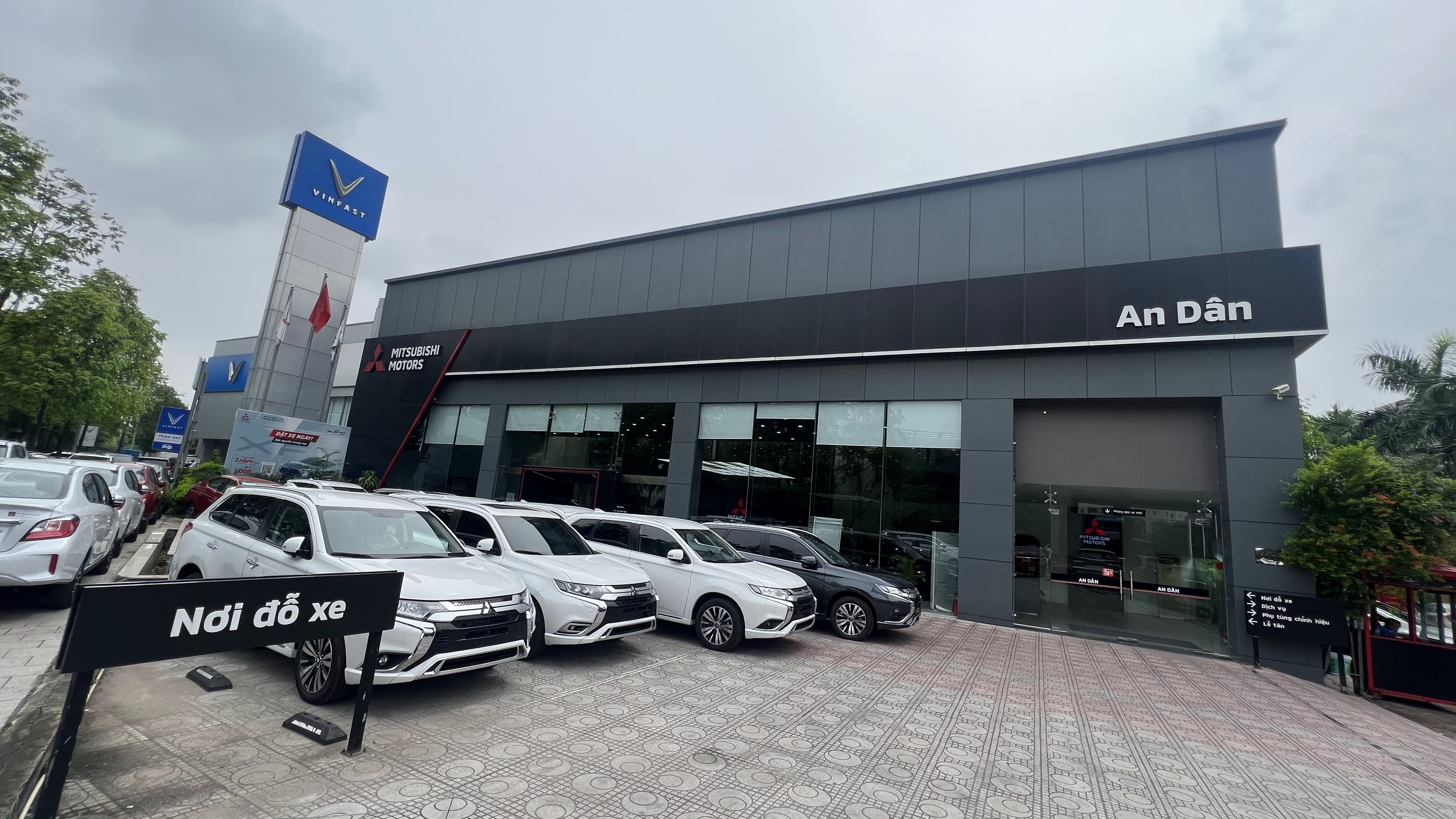 Hà Nội: Đại lý Mitsubishi An Dân